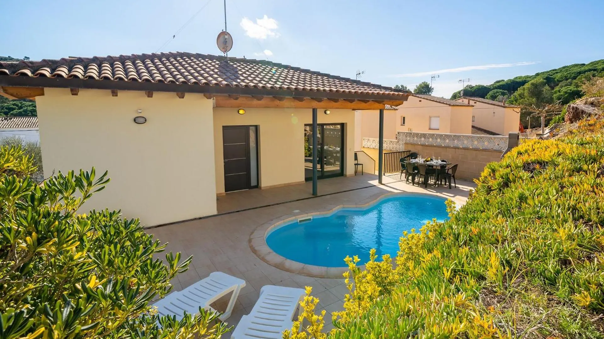 3 Bedroom Villa In L' Escala 0*,